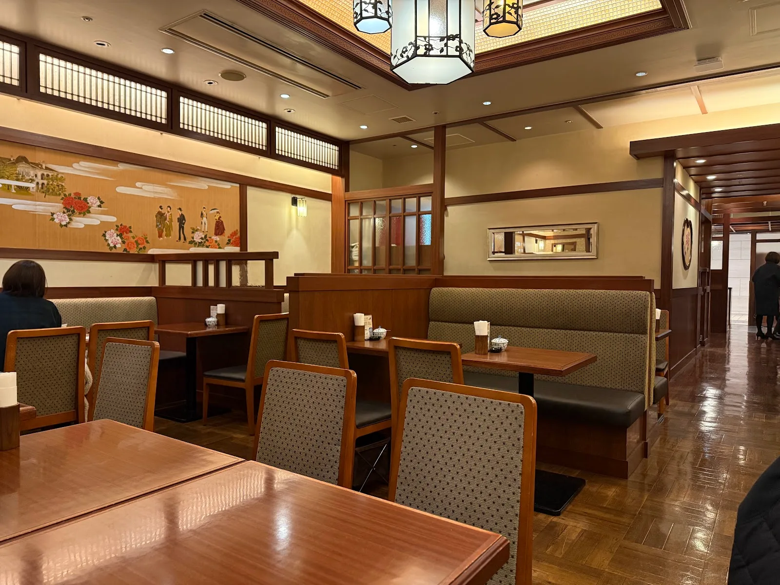 TSUBAKIYA - Marunouchi Building